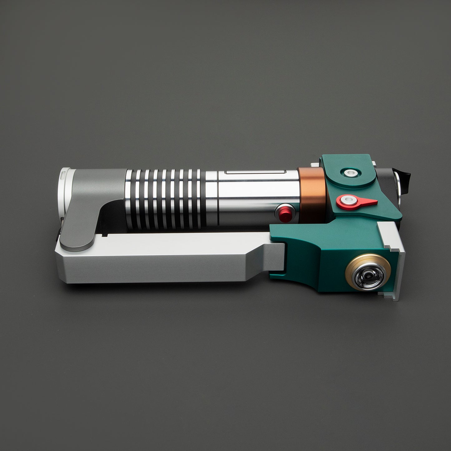 Etzra saber
